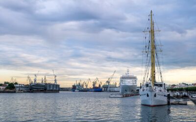 Van haven naar zee: Hoe schepen hun weg vinden